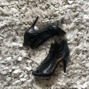 Kelsi Dagger black heals